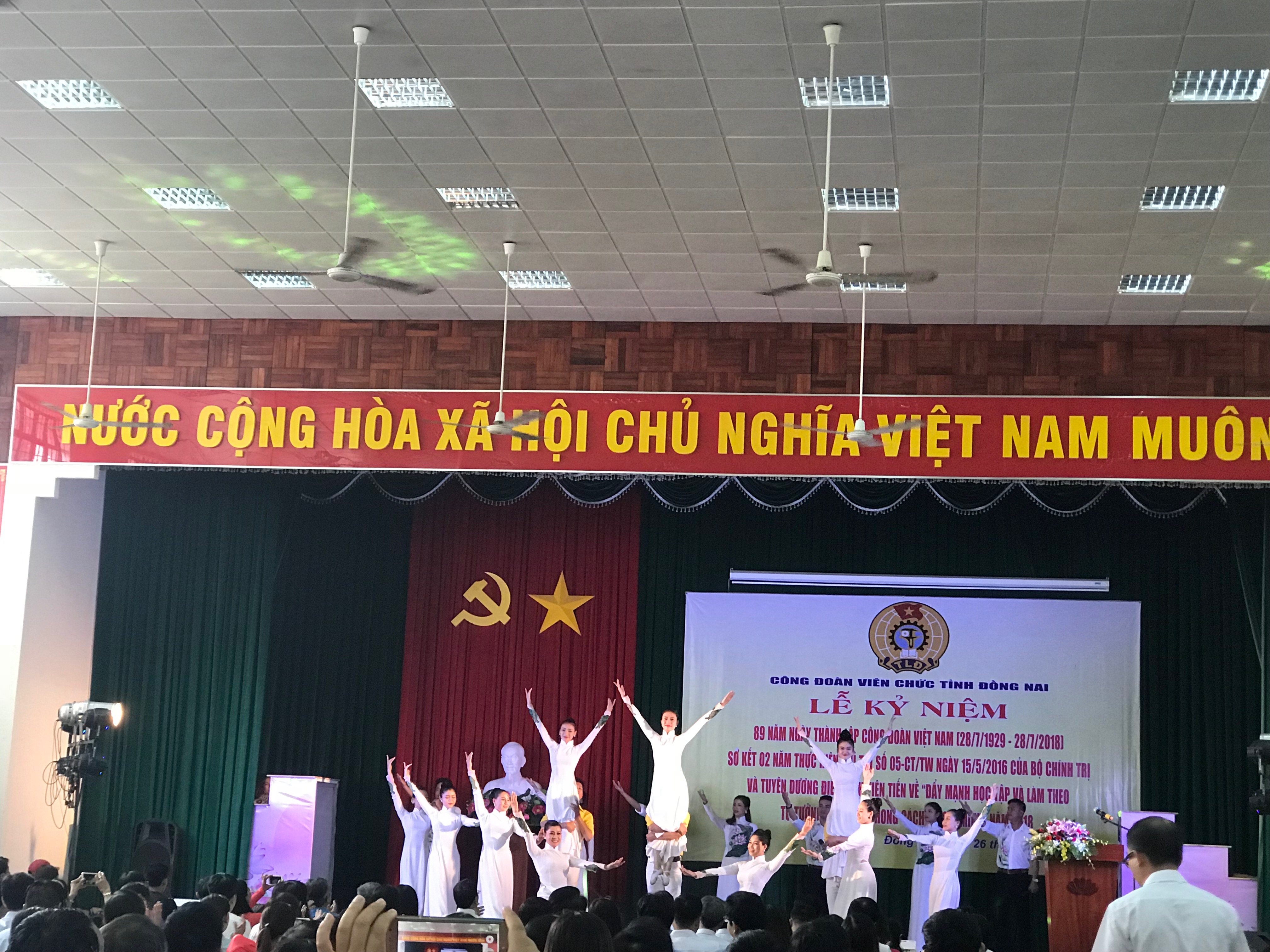 KN Thanh lap CDVN (3).JPG