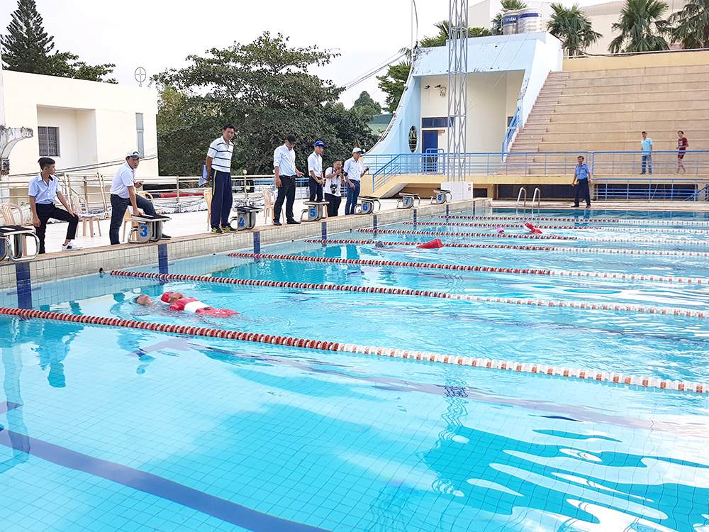 (ảnh 1)Các em học sinh thi nội dung bơi Ếch  50 mét.jpg